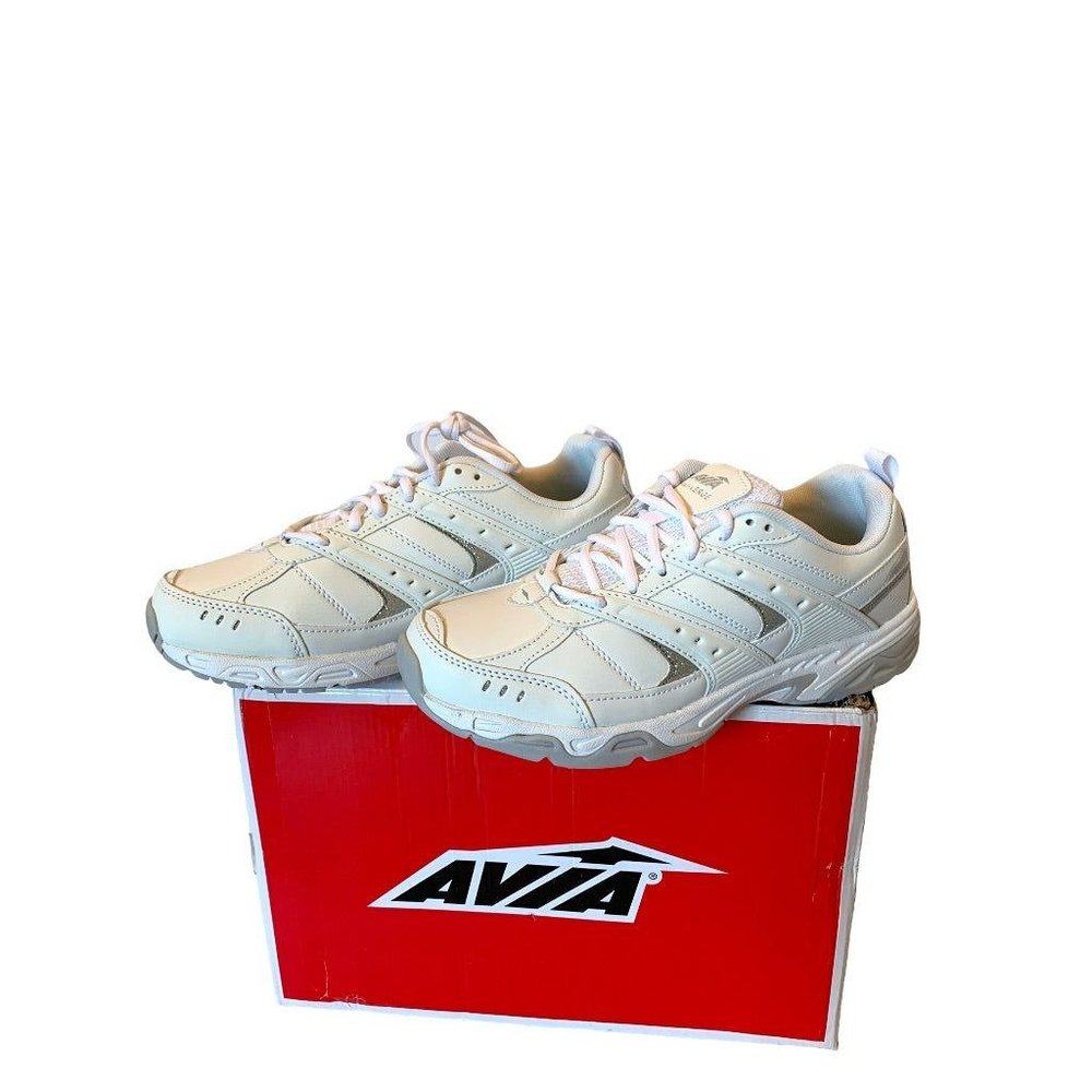10M AVIA Women's New White Vergeβ Lace Up Sneaker Cross Training Sneaker Shoe